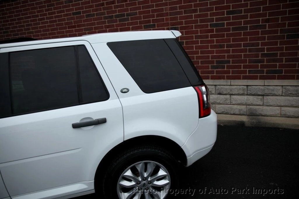 2011 Land Rover Freelander - Image 6 of 12
