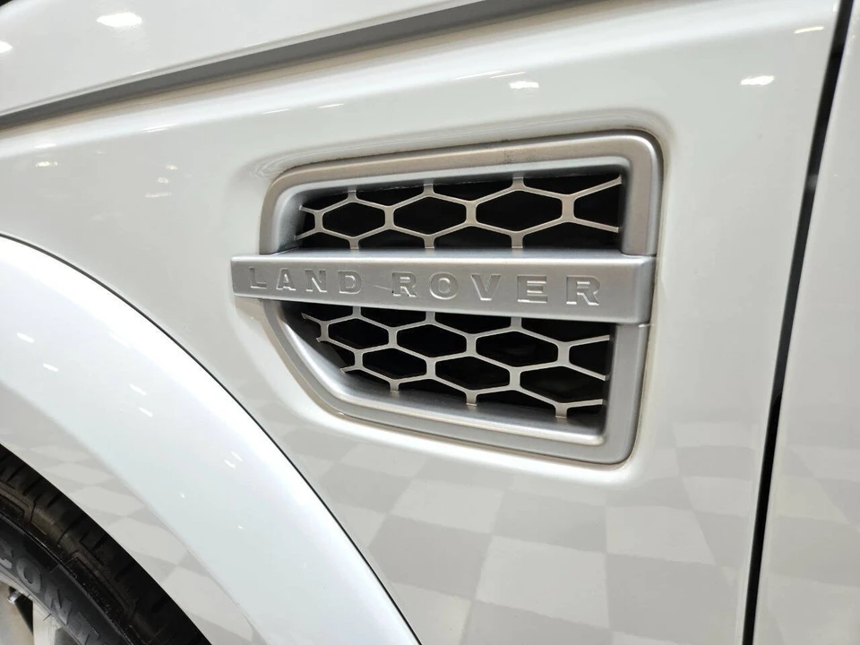 2011 Land Rover Discovery 4th Gen - Image 20 of 21