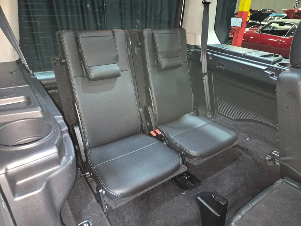 2011 Land Rover Discovery 4th Gen - Image 15 of 21
