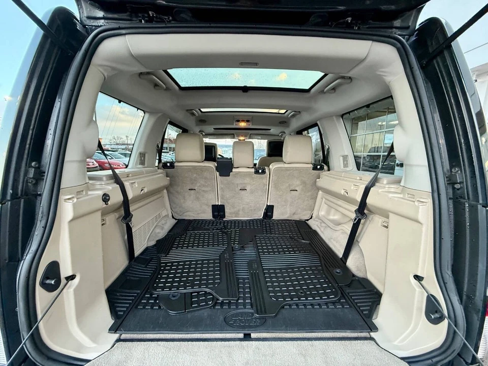 2011 Land Rover Discovery 4th Gen - Image 17 of 21