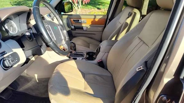 2011 Land Rover Discovery 4th Gen - Image 9 of 19