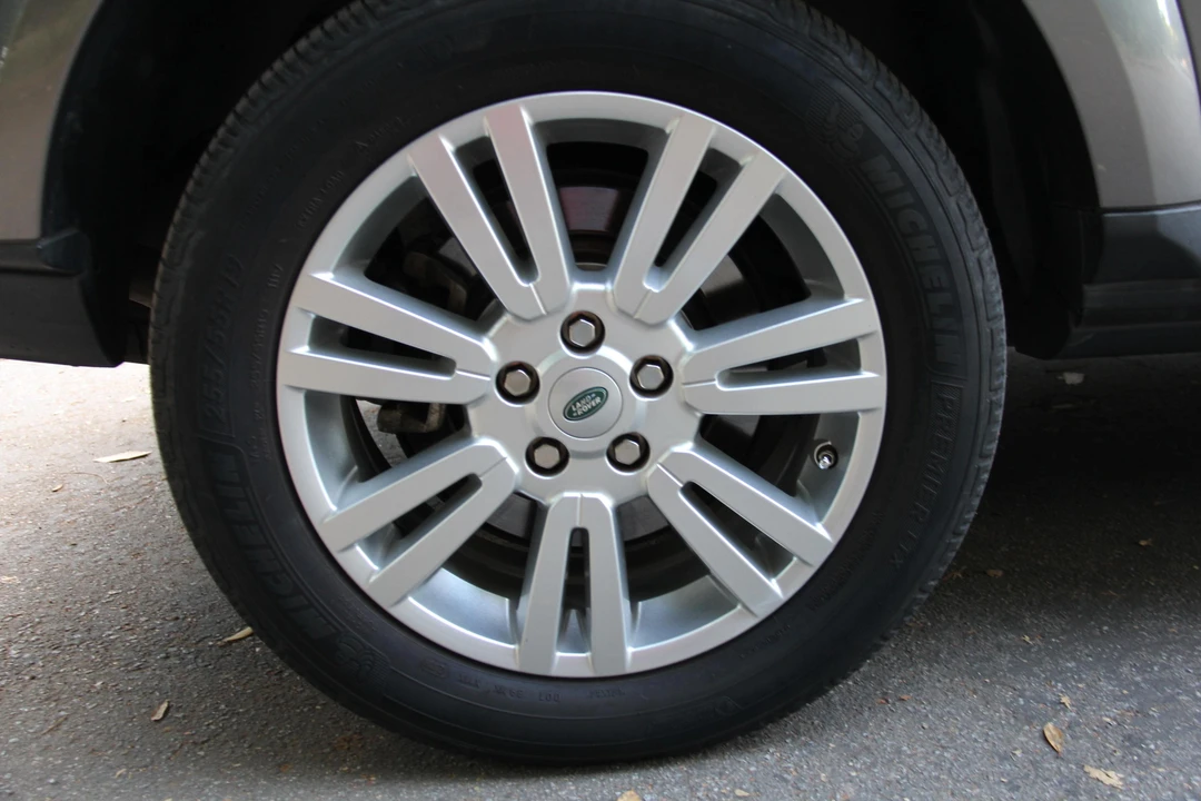 2011 Land Rover Discovery 4th Gen - Image 29 of 31