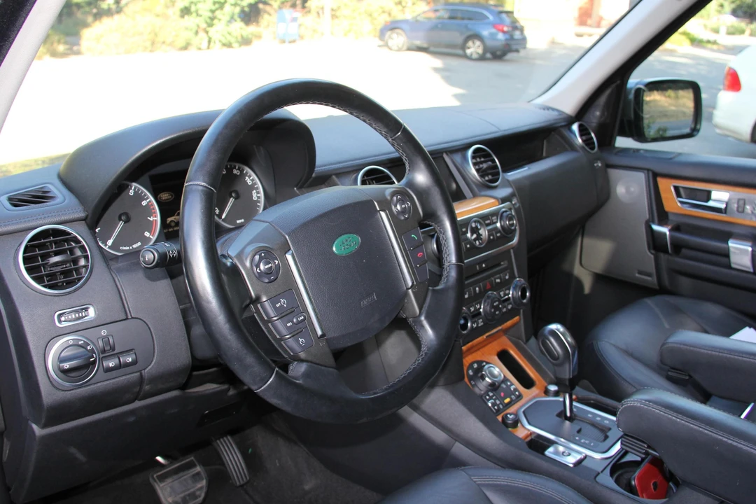 2011 Land Rover Discovery 4th Gen - Image 31 of 31
