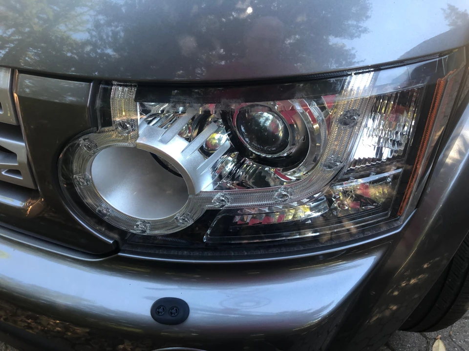 2011 Land Rover Discovery 4th Gen - Image 19 of 31