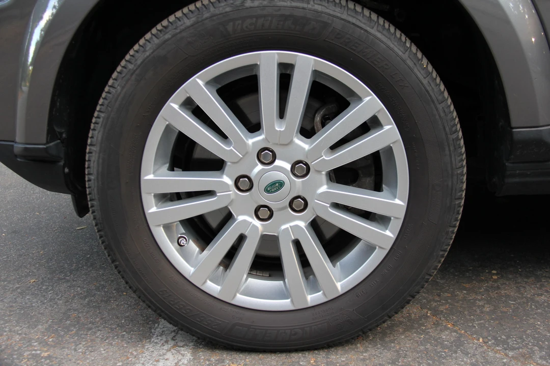 2011 Land Rover Discovery 4th Gen - Image 27 of 31