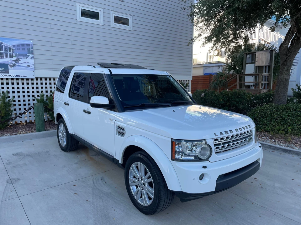 2011 Land Rover Discovery 4th Gen - Image 15 of 31
