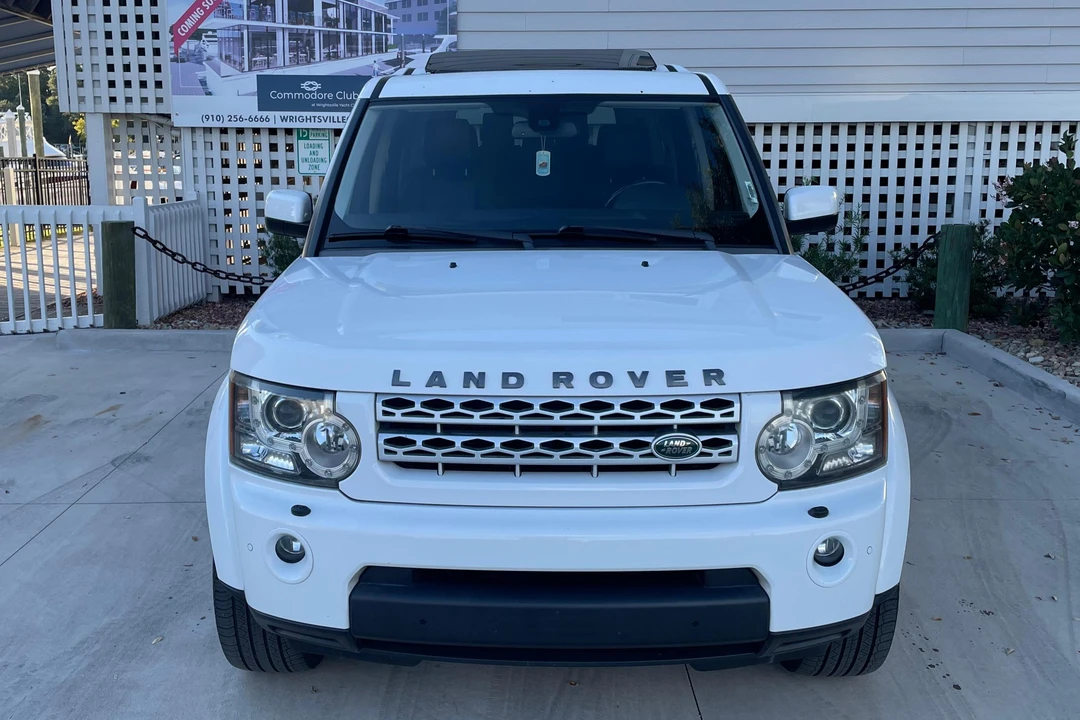 2011 Land Rover Discovery 4th Gen - Image 2 of 31