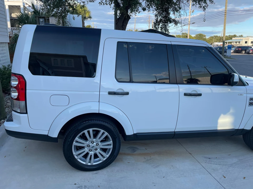 2011 Land Rover Discovery 4th Gen - Image 22 of 31