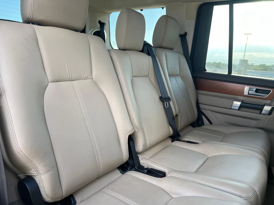 2011 Land Rover Discovery 4th Gen - Image 27 of 31