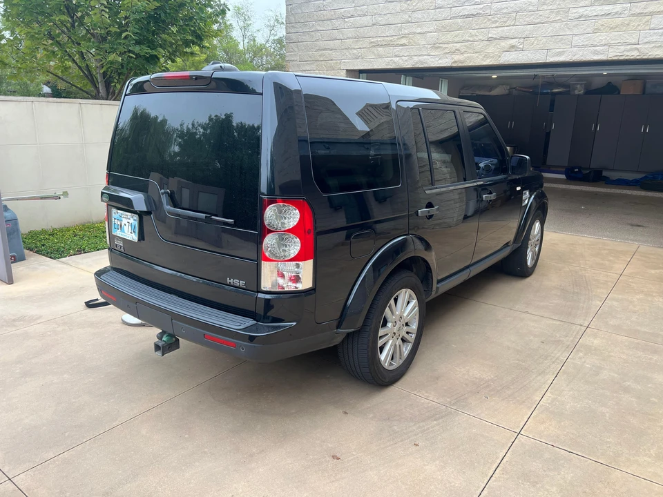 2011 Land Rover Discovery 4th Gen - Image 10 of 31