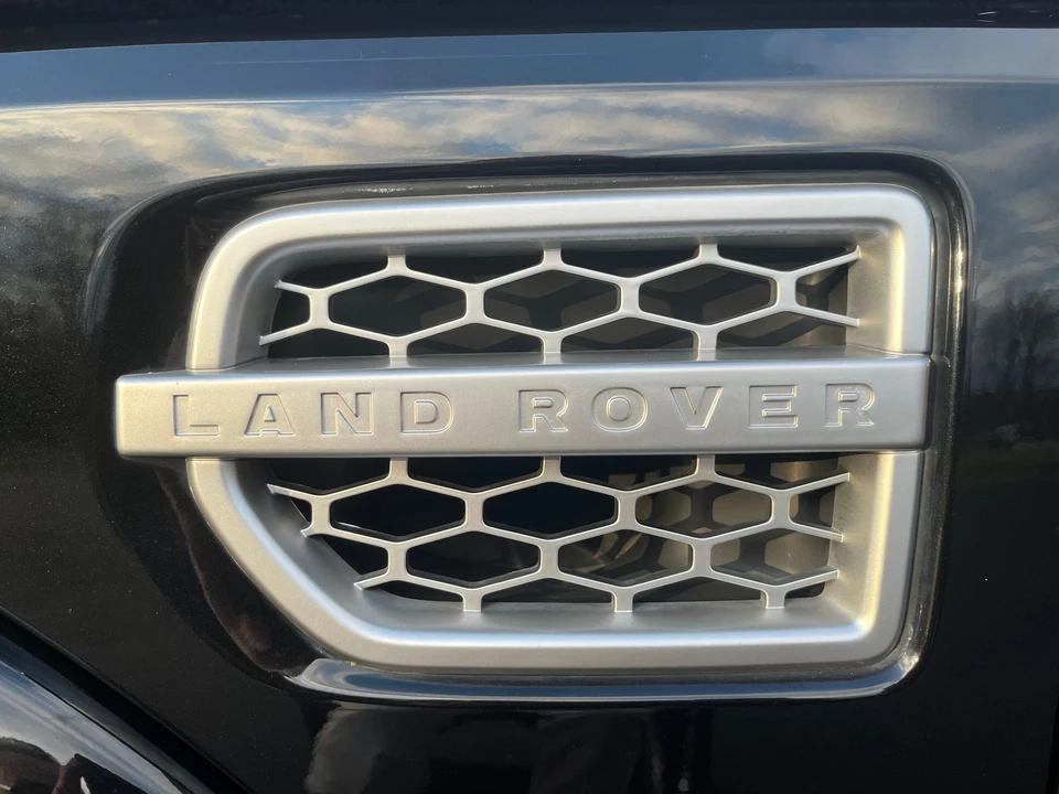 2011 Land Rover Discovery 4th Gen - Image 24 of 31