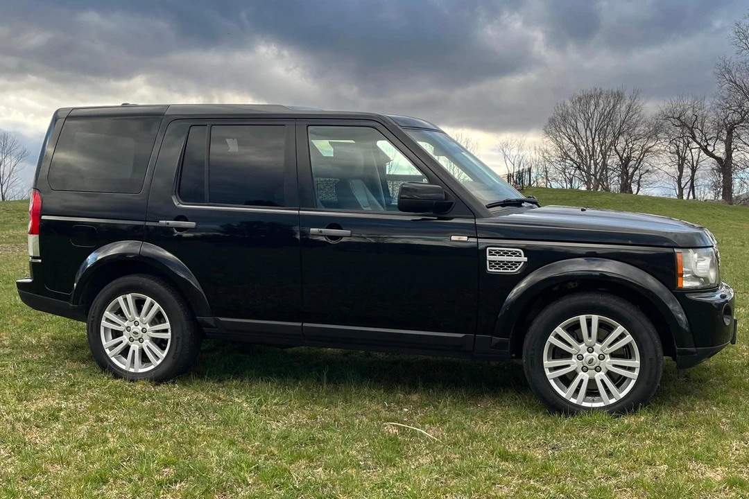 2011 Land Rover Discovery 4th Gen - Image 17 of 31