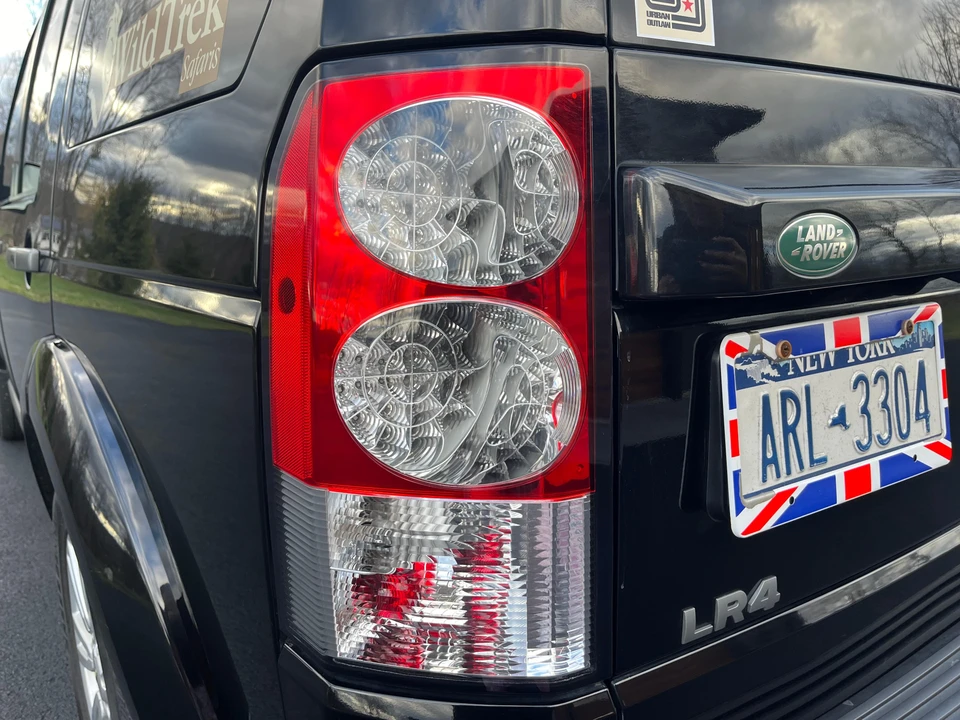 2011 Land Rover Discovery 4th Gen - Image 30 of 31