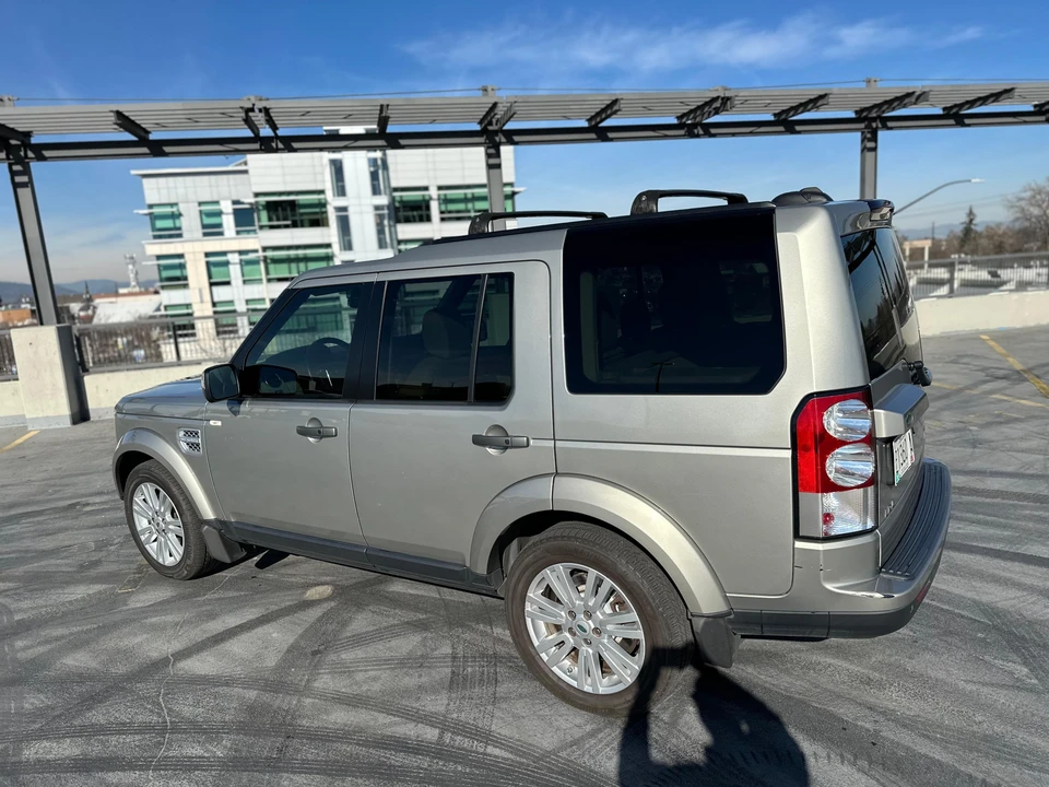 2011 Land Rover Discovery 4th Gen - Image 19 of 31