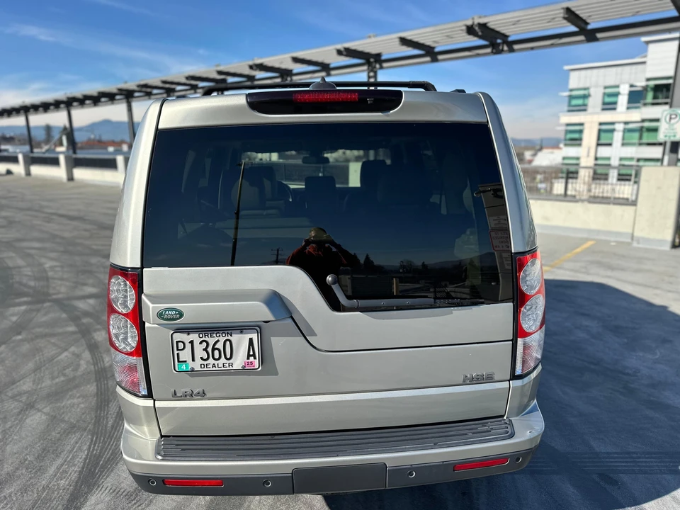 2011 Land Rover Discovery 4th Gen - Image 27 of 31
