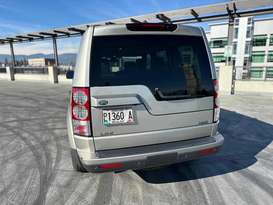 2011 Land Rover Discovery 4th Gen - Image 25 of 31