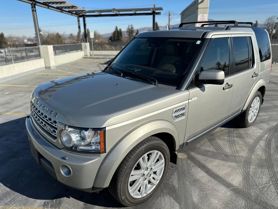 2011 Land Rover Discovery 4th Gen - Image 11 of 31