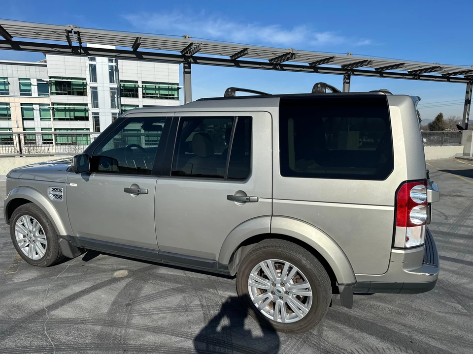 2011 Land Rover Discovery 4th Gen - Image 18 of 31