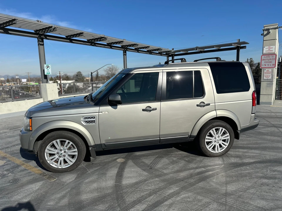 2011 Land Rover Discovery 4th Gen - Image 15 of 31