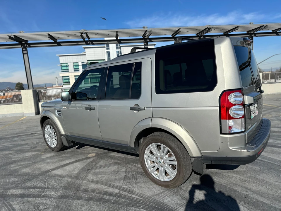 2011 Land Rover Discovery 4th Gen - Image 21 of 31