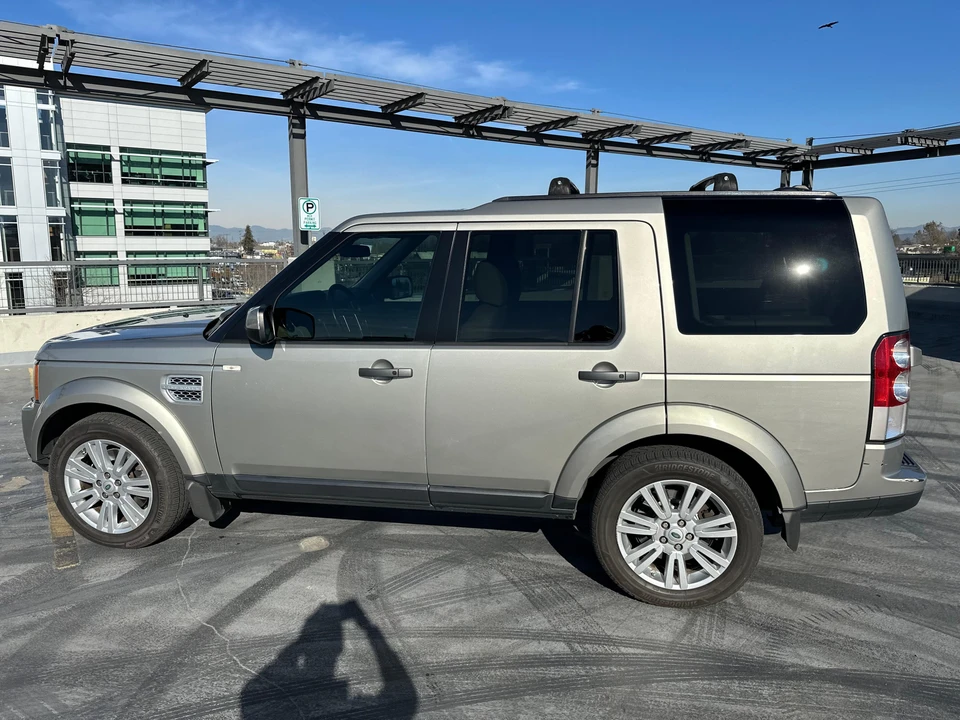 2011 Land Rover Discovery 4th Gen - Image 16 of 31