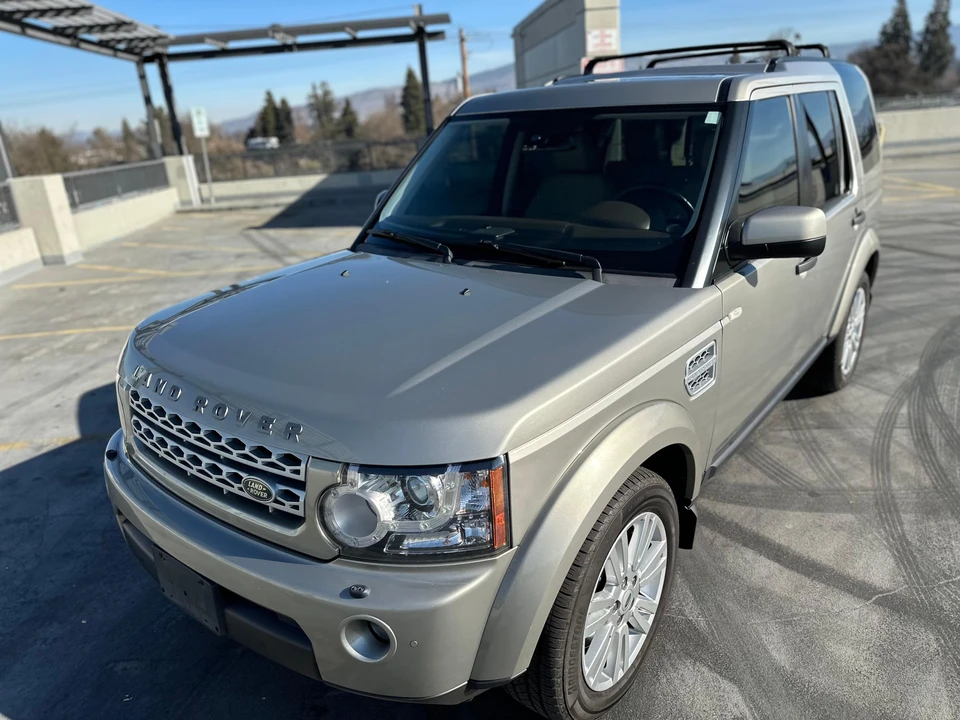 2011 Land Rover Discovery 4th Gen - Image 10 of 31