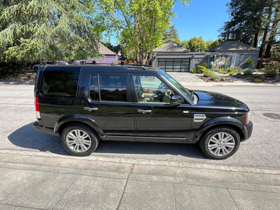 2011 Land Rover Discovery 4th Gen - Image 20 of 28