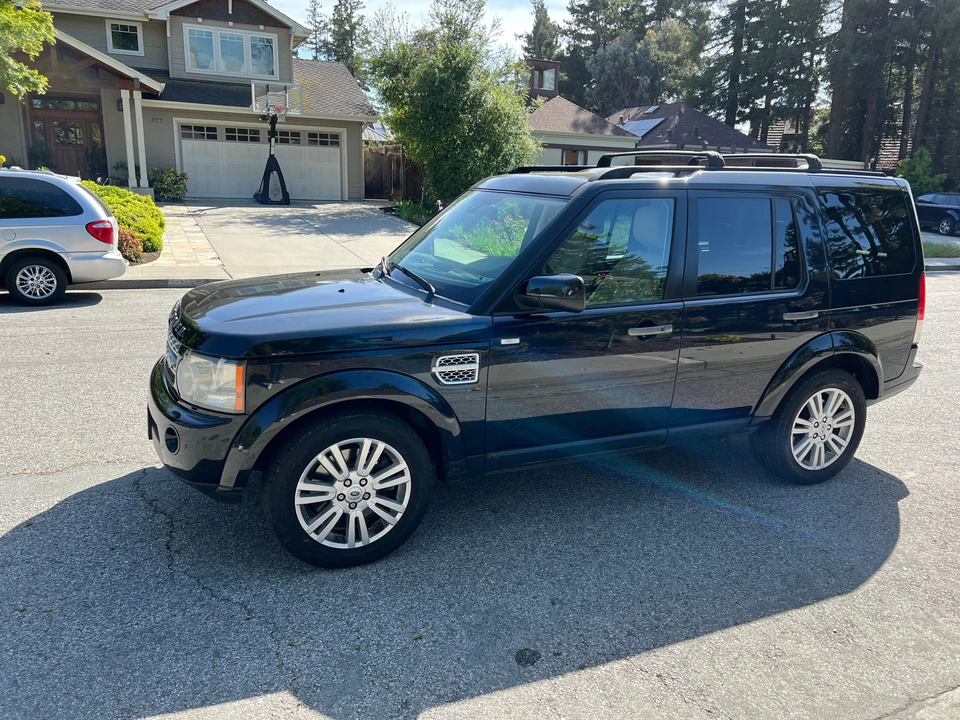 2011 Land Rover Discovery 4th Gen - Image 8 of 28
