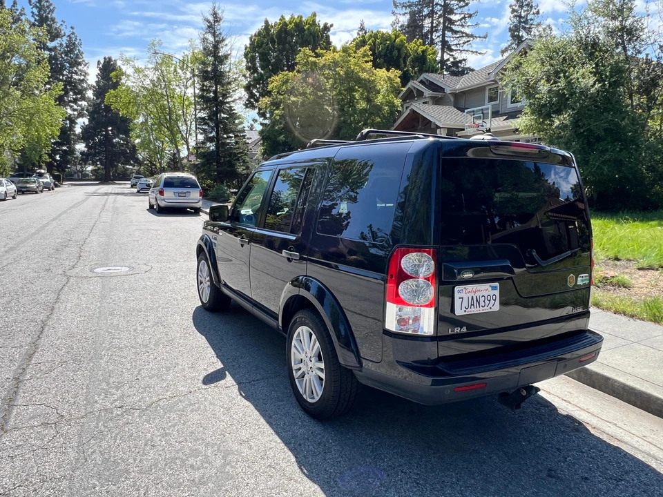 2011 Land Rover Discovery 4th Gen - Image 13 of 28