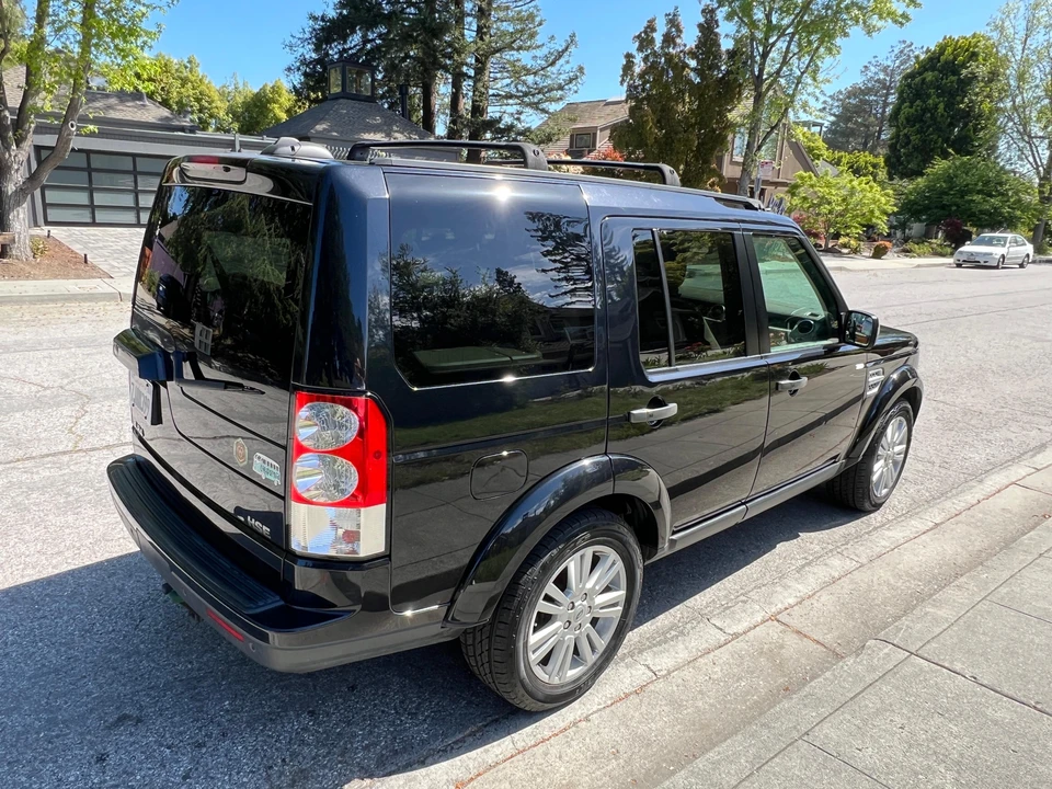 2011 Land Rover Discovery 4th Gen - Image 19 of 28