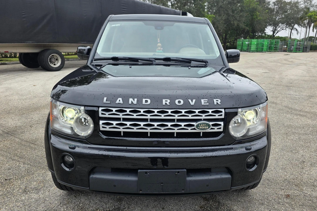 2011 Land Rover Discovery 4th Gen - Image 2 of 31