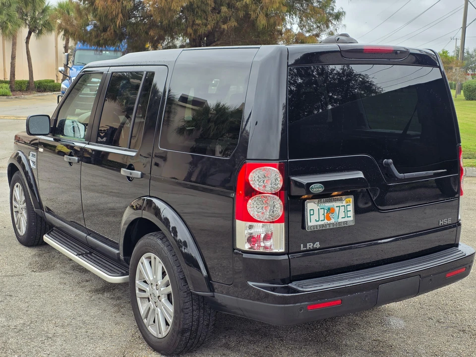 2011 Land Rover Discovery 4th Gen - Image 11 of 31