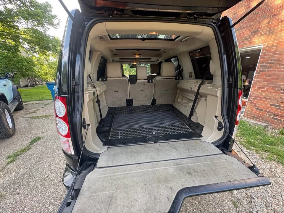 2011 Land Rover Discovery 4th Gen - Image 8 of 10