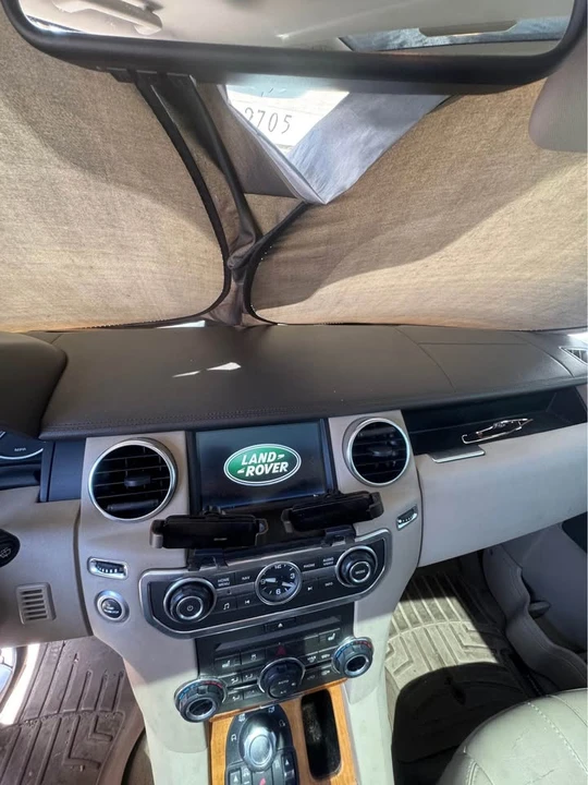 2011 Land Rover Discovery 4th Gen - Image 7 of 13