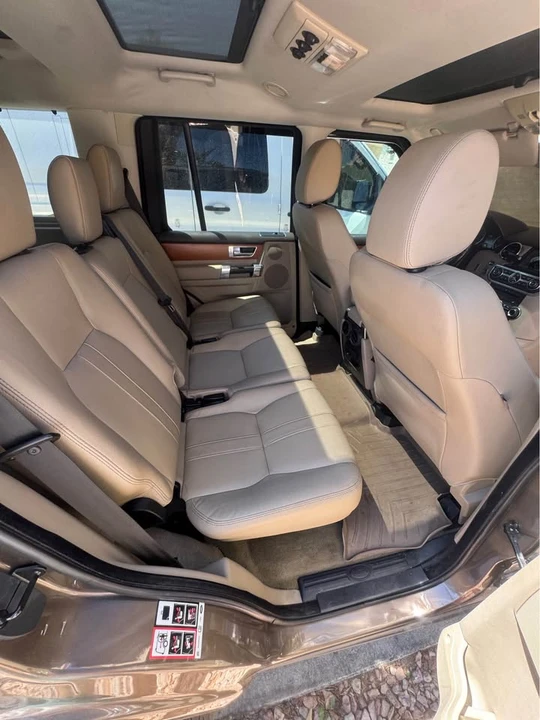 2011 Land Rover Discovery 4th Gen - Image 11 of 13