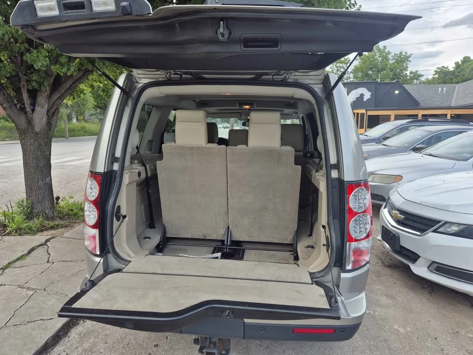 2011 Land Rover Discovery 4th Gen - Image 6 of 9