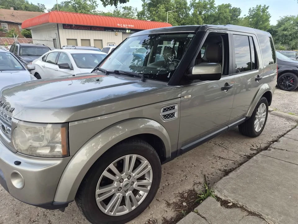 2011 Land Rover Discovery 4th Gen - Image 2 of 9