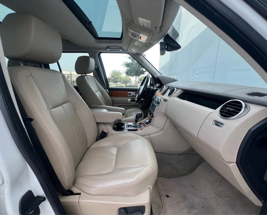 2011 Land Rover Discovery 4th Gen - Image 15 of 20