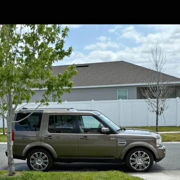 2011 Land Rover LR4 HSE LUX Sport Utility 4D