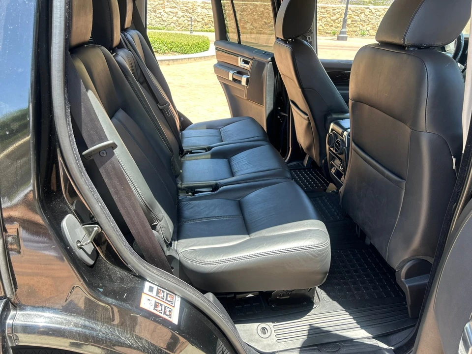 2011 Land Rover Discovery 4th Gen - Image 10 of 21