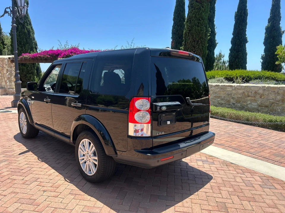2011 Land Rover Discovery 4th Gen - Image 8 of 21