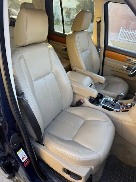 2011 Land Rover Discovery 4th Gen - Image 11 of 21