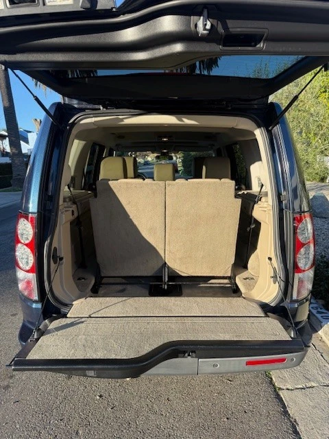 2011 Land Rover Discovery 4th Gen - Image 8 of 21