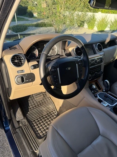2011 Land Rover Discovery 4th Gen - Image 19 of 21
