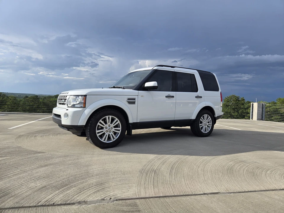 2011 Land Rover Discovery 4th Gen - Image 4 of 31