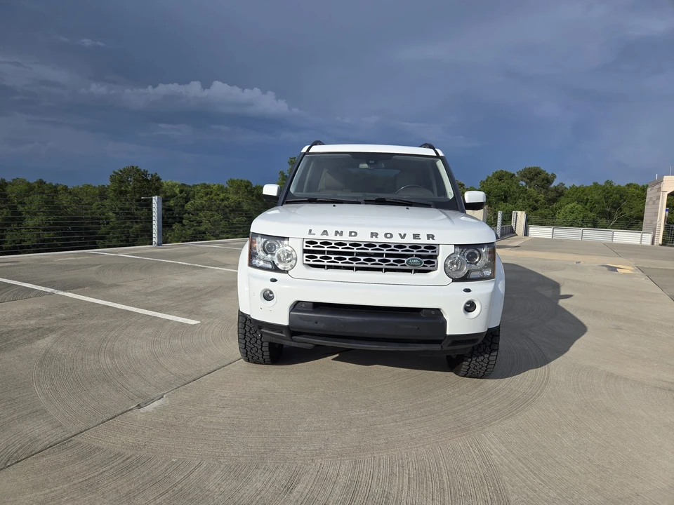 2011 Land Rover Discovery 4th Gen - Image 28 of 31