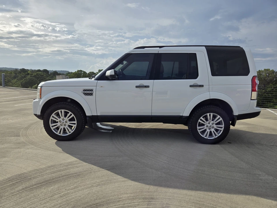 2011 Land Rover Discovery 4th Gen - Image 7 of 31