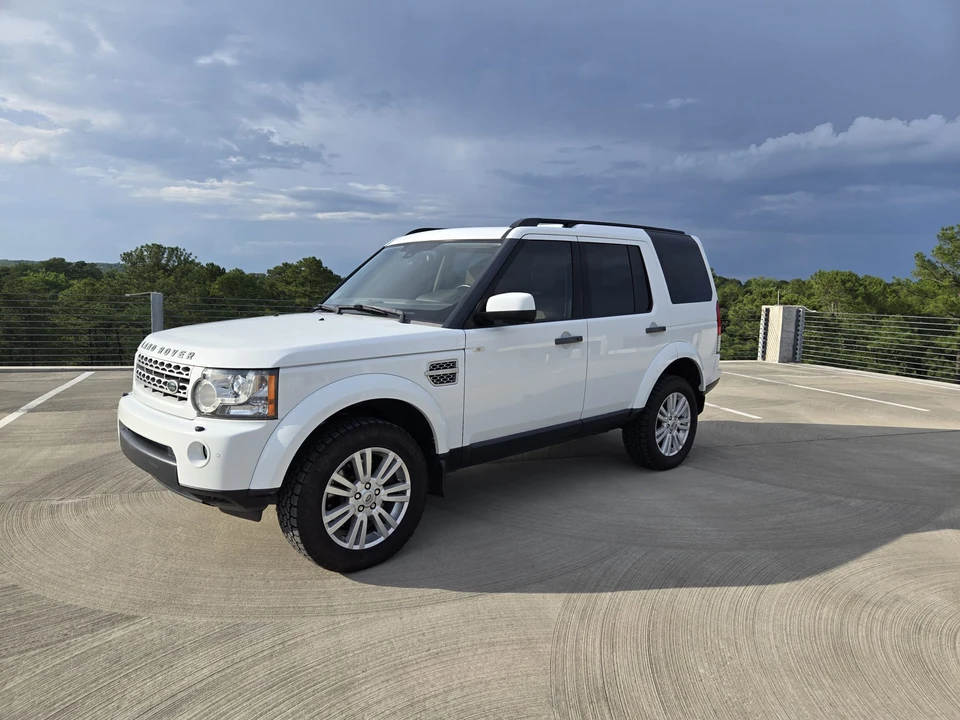2011 Land Rover Discovery 4th Gen - Image 3 of 31