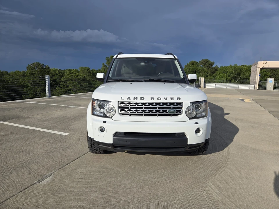2011 Land Rover Discovery 4th Gen - Image 27 of 31