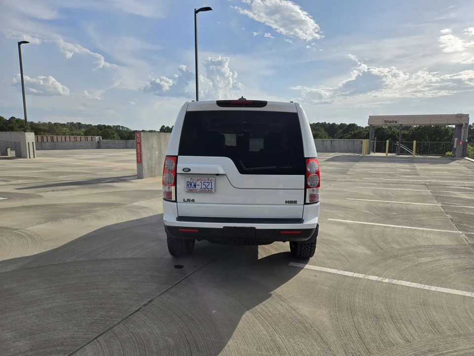 2011 Land Rover Discovery 4th Gen - Image 15 of 31